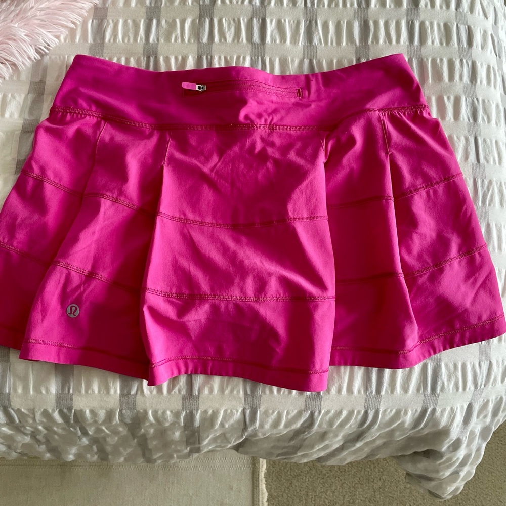 Lululemon pink skirt, Size 8